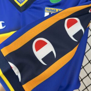 Retro Parma Calcio 2002/03 Home Jersey - Image 3