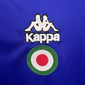 Retro Juventus 1995/96 Away Jersey - Image 8