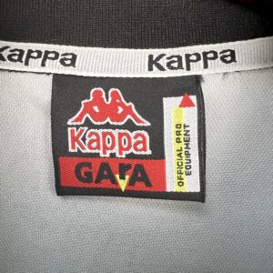 Retro Juventus 1996/97 Third Jersey - Image 4