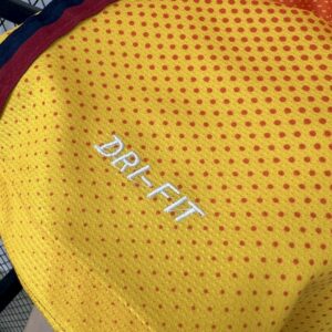Retro Barcelona 2012/13 Away Jersey - Image 8