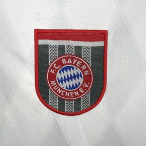 Retro Bayern Munich 1995/96 Away Jersey - Image 7