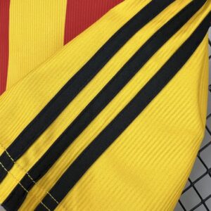Retro Galatasaray 1999/00 Home Jersey - Image 3