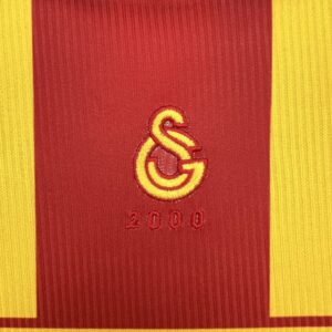 Retro Galatasaray 1999/00 Home Jersey - Image 9