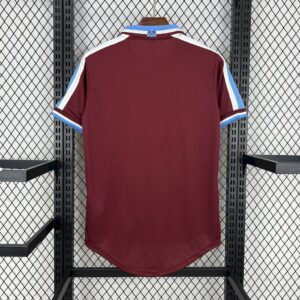 Retro West Ham United 1999/01 Home Jersey - Image 2