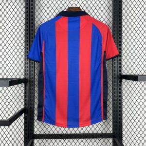 Retro Barcelona 2001/02 Home Jersey - Image 2