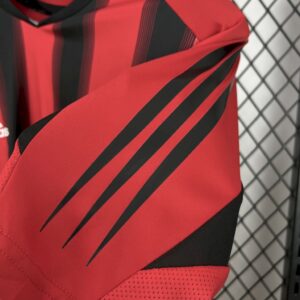Retro AC Milan 2004/05 Home Jersey - Image 3