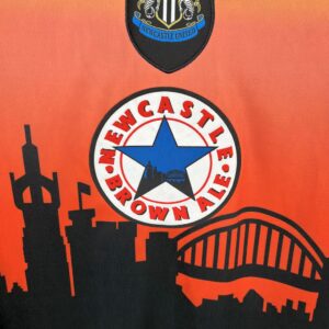 Retro Newcastle United 1996/97 Goalkeeper Long Sleeves Jersey - Image 5