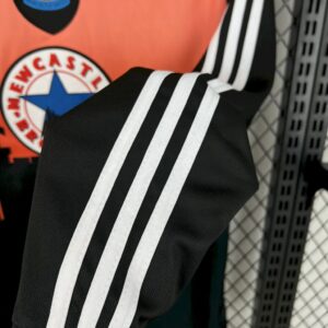 Retro Newcastle United 1996/97 Goalkeeper Long Sleeves Jersey - Image 3