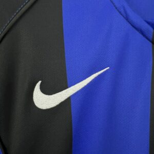 Retro Inter Milan 2004/05 Home Jersey - Image 6