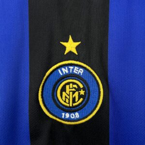 Retro Inter Milan 2004/05 Home Jersey - Image 5
