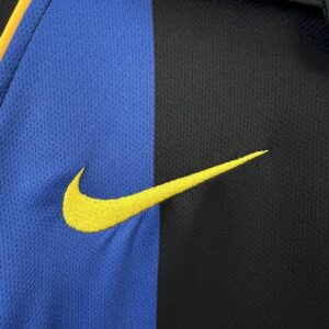Retro Inter Milan 2001/02 Home Jersey - Image 4