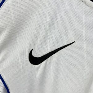 Retro Inter Milan 2004/05 Away Jersey - Image 6