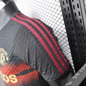 Mens Manchester United 2025/26 Special Edition Jersey Player Version - Image 5