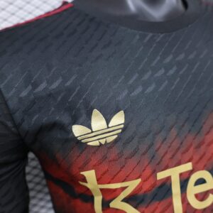 Mens Manchester United 2025/26 Special Edition Jersey Player Version - Image 4
