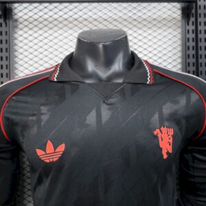 Mens Manchester United 2025/26 Special Edition  Jersey Player Version - Image 4