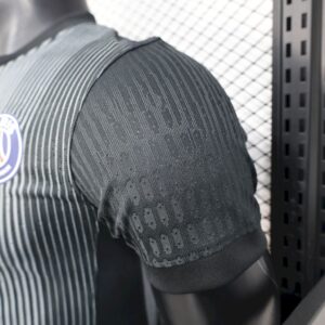 Mens Paris Saint-Germain 2024/25 Goalkeeper Jersey Player Version - Image 5