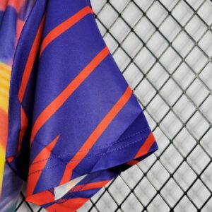 Retro Barcelona 1993/94 Romario Jersey - Image 4