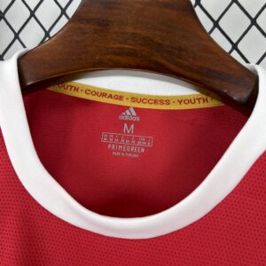 Retro Manchester United 2021/22 Home Jersey - Image 7