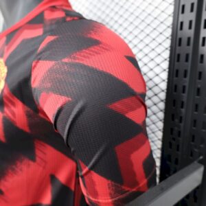 Mens Manchester United 2025/26 Pre-match training red and black Jersey Player Version - Image 3