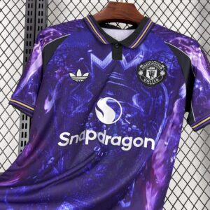 Mens Manchester United 2025/26 Special Edition Purple Jersey - Image 3