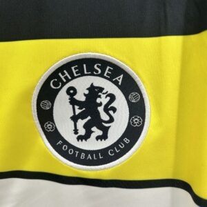 Retro Chelsea 2011/12 Third Jersey - Image 3