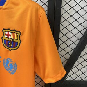 Retro Barcelona 2006/07 Away Jersey - Image 3