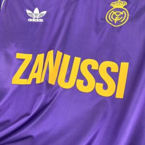 Retro Real Madrid 1984/85 Third Long Sleeves Jersey - Image 3