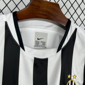 Retro Juventus 2002/03 Home Jersey - Image 7