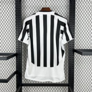 Retro Juventus 2002/03 Home Jersey - Image 2