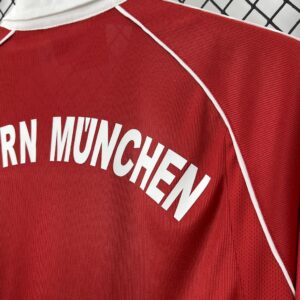 Retro Bayern Munich 2005/06 Home Jersey - Image 3