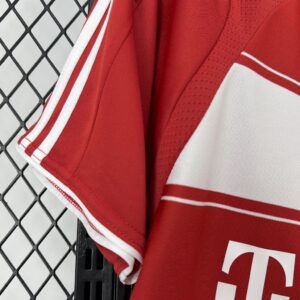 Retro Bayern Munich 2007/08 Home Jersey - Image 11