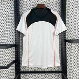 Retro Valencia CF 2004/05 Home Jersey - Image 2