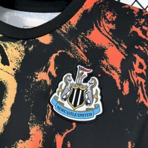 Mens Newcastle United 2025/26 Pre-match training Jersey - Image 6