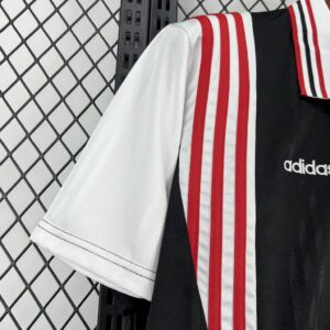 Retro Benfica 1997/98 Away Jersey - Image 8