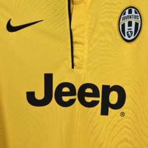 Retro Juventus 2013/14 Third Jersey - Image 6