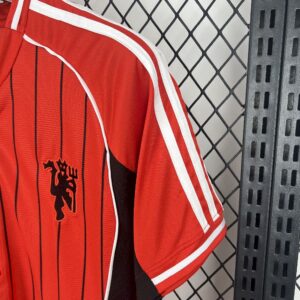 Mens Manchester United 2025/26 US Pack Jersey - Image 5