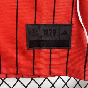 Mens Manchester United 2025/26 US Pack Jersey - Image 4