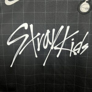 Mens Tottenham Hotspur 2025/26 Stray Kids x London, England Limited Edition  Jersey - Image 6