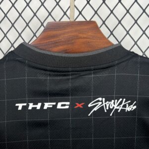Mens Tottenham Hotspur 2025/26 Stray Kids x London, England Limited Edition  Jersey - Image 3