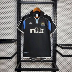 Retro Newcastle United 2001/02 Away Jersey - Image 2