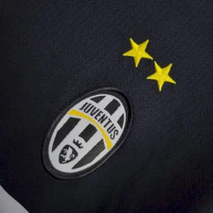 Retro Juventus 2012/13 Away Jersey - Image 4