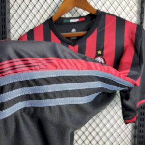 Retro AC Milan 2016/17 Home Jersey - Image 5