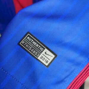 Retro Barcelona 2016/17 Home Jersey - Image 10