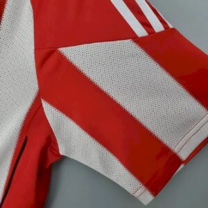 Retro Bayern Munich 2010/11 Home Jersey - Image 6