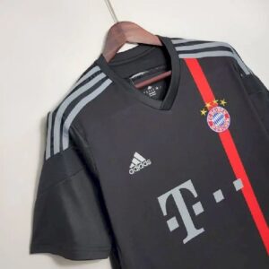 Retro Bayern Munich 2014/15 Jersey - Image 3