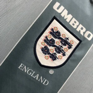 Retro England 1996/97 Away Jersey - Image 11