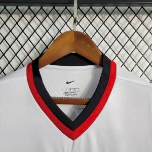 Retro Flamengo 2001/02 Away Jersey - Image 4