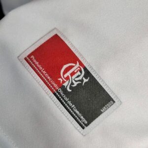Retro Flamengo 2001/02 Away Jersey - Image 7