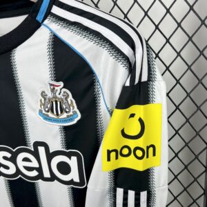Mens Newcastle United 2025/26 Home Long Sleeves Jersey - Image 4