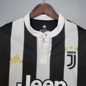 Retro Juventus 2017/18 Home Jersey - Image 2